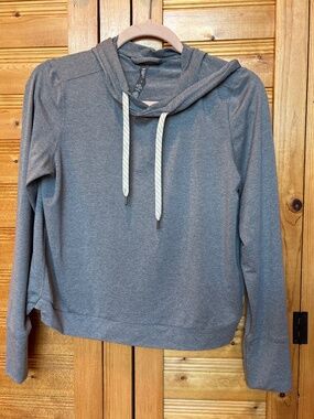 Vuori Hoodie Grey Small